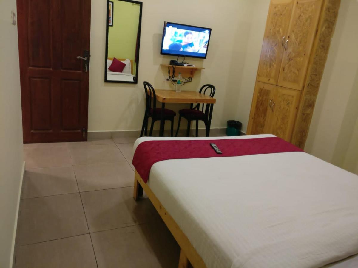 Chaplin Hotel 퐁디셰리 외부 사진